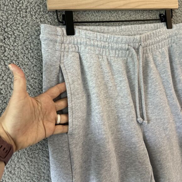 Arizia Jogger Sweat Pants Medium Fleece Drawstring Taper Leg Gray Athleisure - Picture 2 of 14
